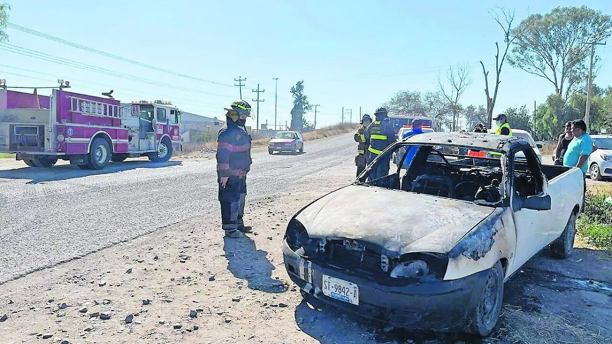 SJR POLI LA CAMIONETA QUEDO_CMYK